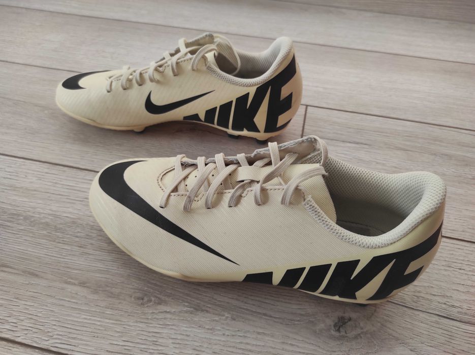 Бутонки Nike  запазени