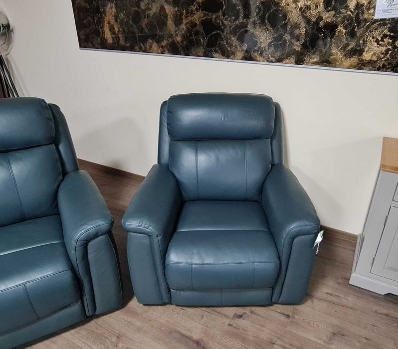 Тюркоазено син кожен комплект - диван тройка и два фотьойла La-z-boy