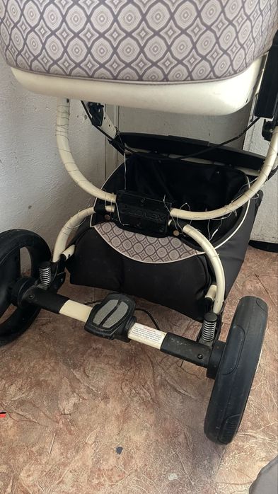 Продам коляску 2 в 1