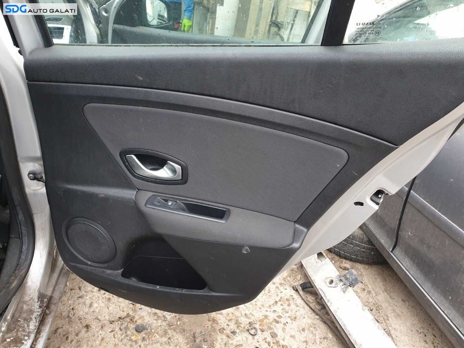 Panou Tapiterie Fata Interioara Textil Negru de pe Usa Portiera Dreapta Spate Renault Megane 3 Hatchback 2008 - 2015 [C2180]