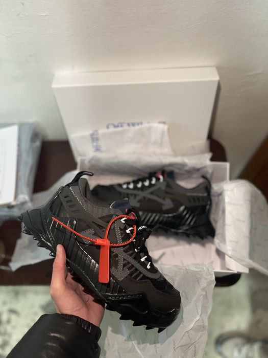 off white odsy 1000(full black)