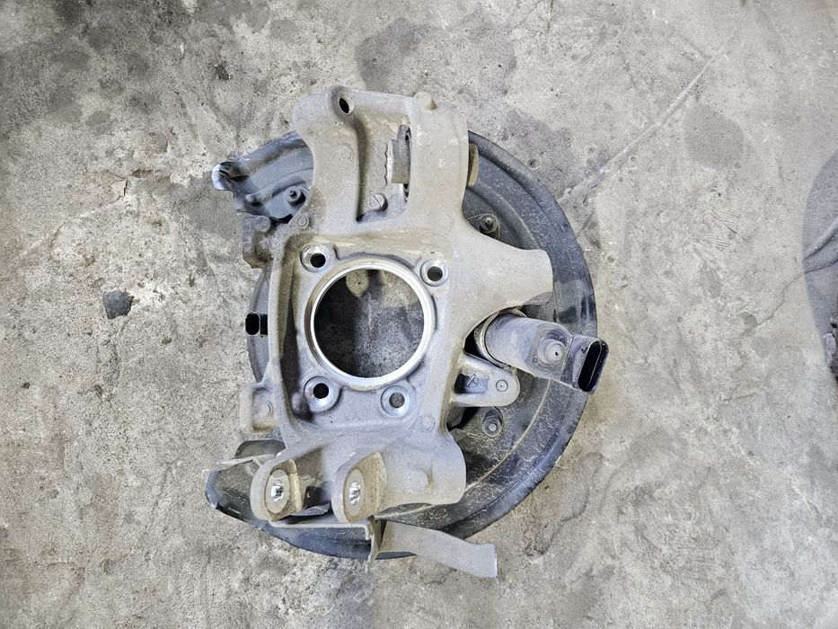 Задни ляв/десен шенкел за Porsche Cayenne 3