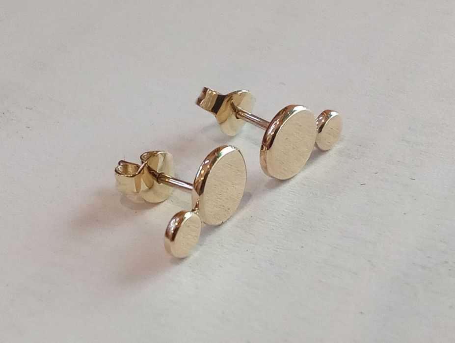 Златни обеци 14 карата.