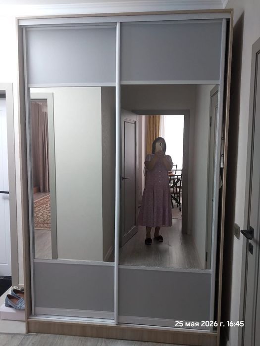 Шкаф в спальню и прихожую