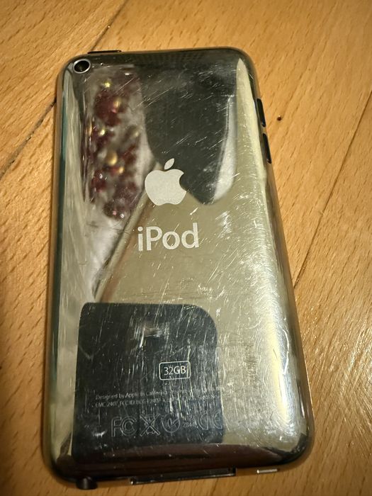 Apple iPod touch 4th generation 32 Gb, negru