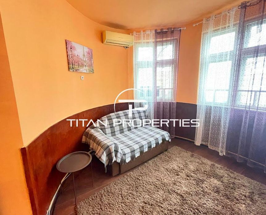 Дава се под наем Четиристаен апартамент в Варна, Гръцка махала - 120 кв.м за 500 € - Снимка #10