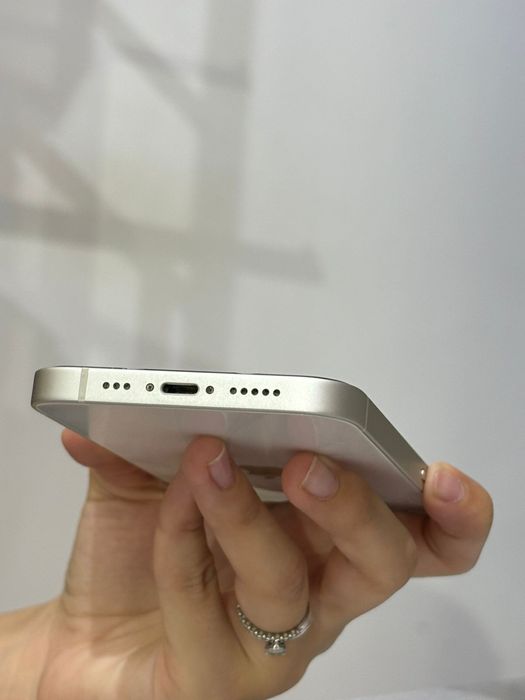 Продам Iphone 13 Айфон 13