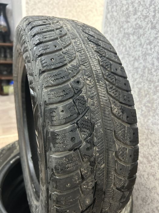 Продам Зимние шины.