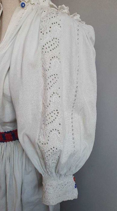 REDUCERE 15%! Costum popular (ie/spatoi/spacel, poala/fota/zadie)