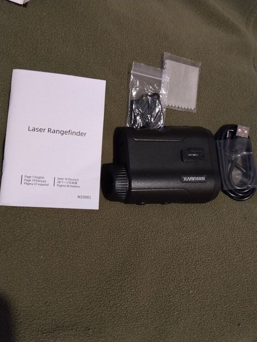 Telemetru laser portabil