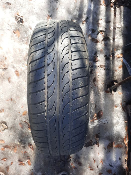 Шины R15 195x65                                                      .