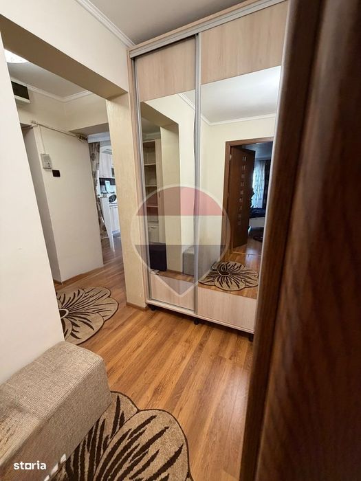 Apartament cu 3 camere de închiriat,Rovine — fotografia 3