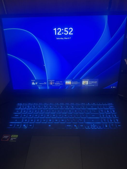 Laptop Gaming Gigabyte A18 ! AMD Ryzen 7 , Nvidia GeForce RTX 5060