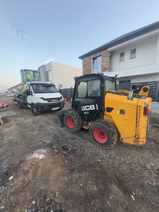 Bobcat / Miniexcavator de Inchiriat