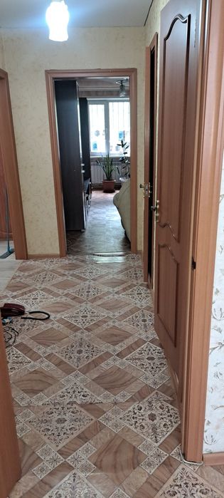 Продам 3-х комнатную квартиру ,