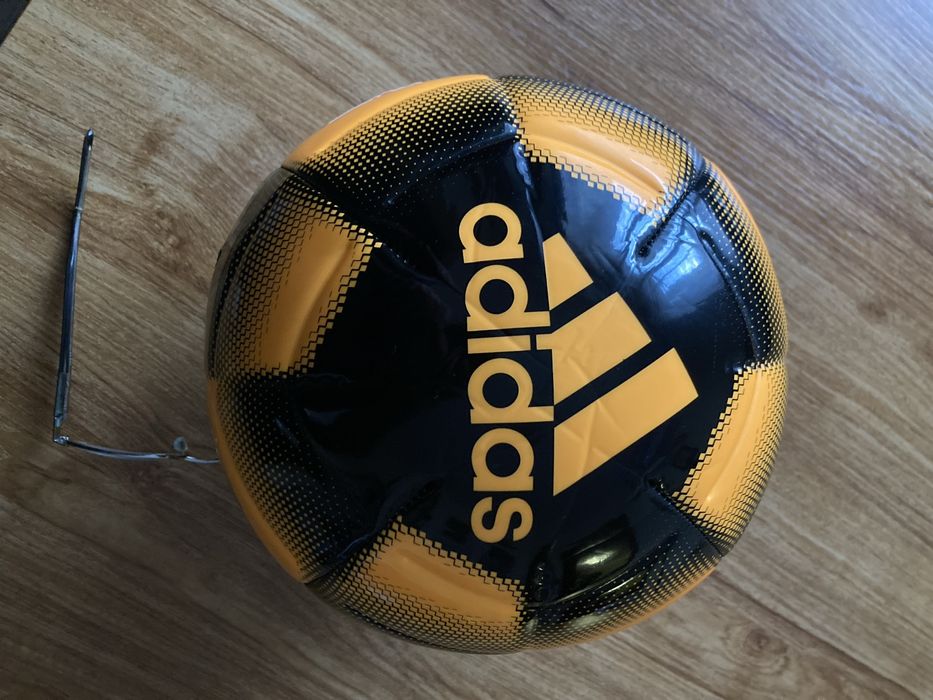 Оригинална футболна топка Adidas