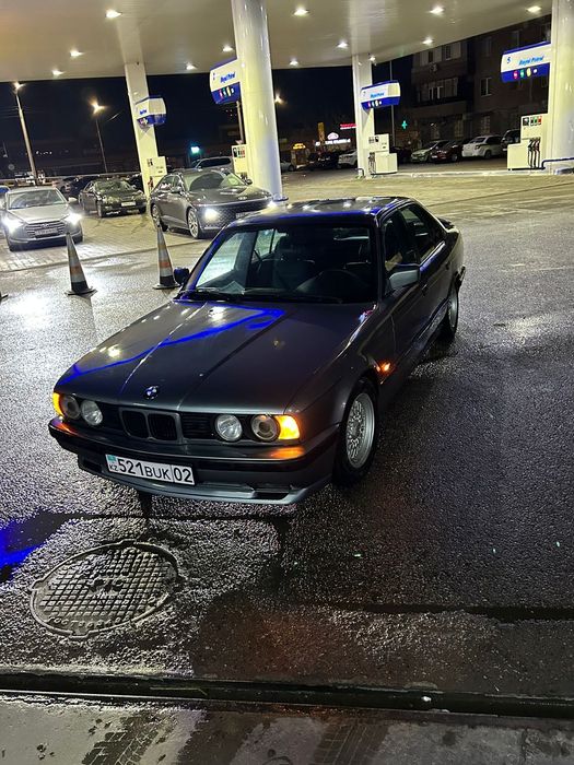 Продам BMW 525 E34
