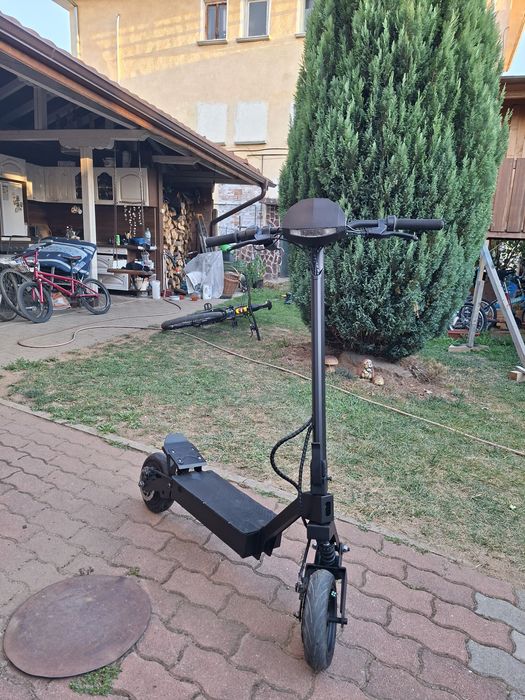 Продам тротинетка Kukirin G2