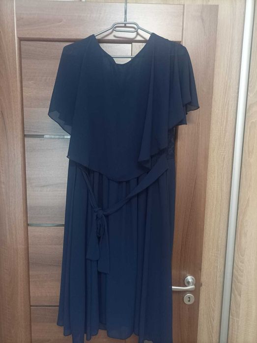 Vând rochii de ocazie