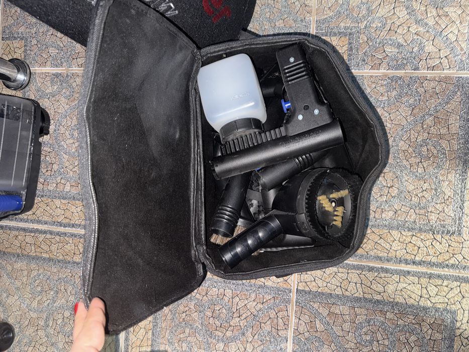 aspirator kirby cu toate accesoriile incluse