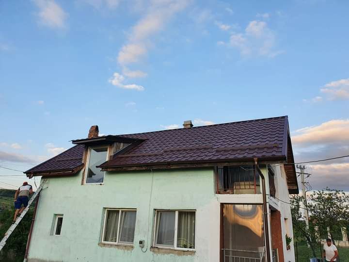 Executăm acoperișuri montaj tigla metalică dulgherie reparați acoperis