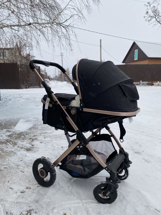 Продам детскую коляску