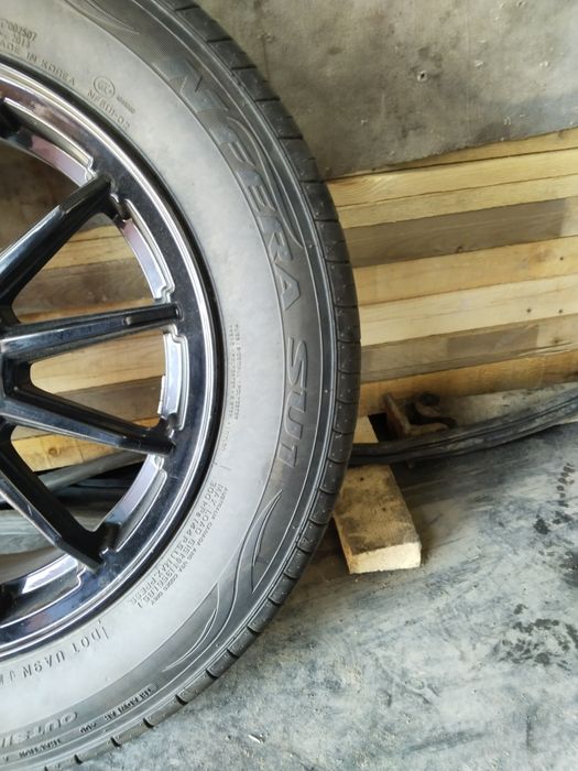 Продам резинуна автомобиль Ларгус