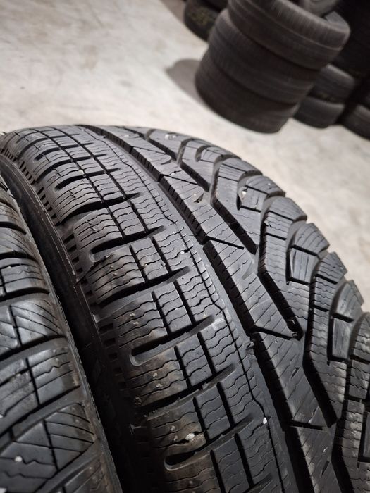 2 Anvelopele de iarnă  225 45 r18 Michelin