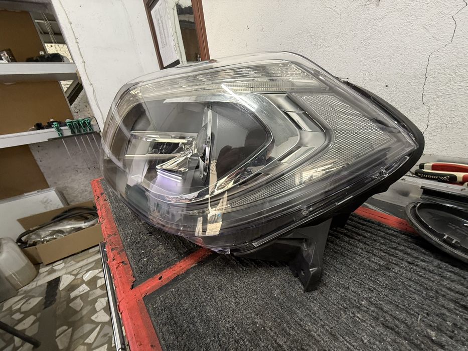 Фара лева Gl x166