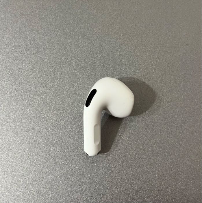 Caști Airpods 4 fără charging case