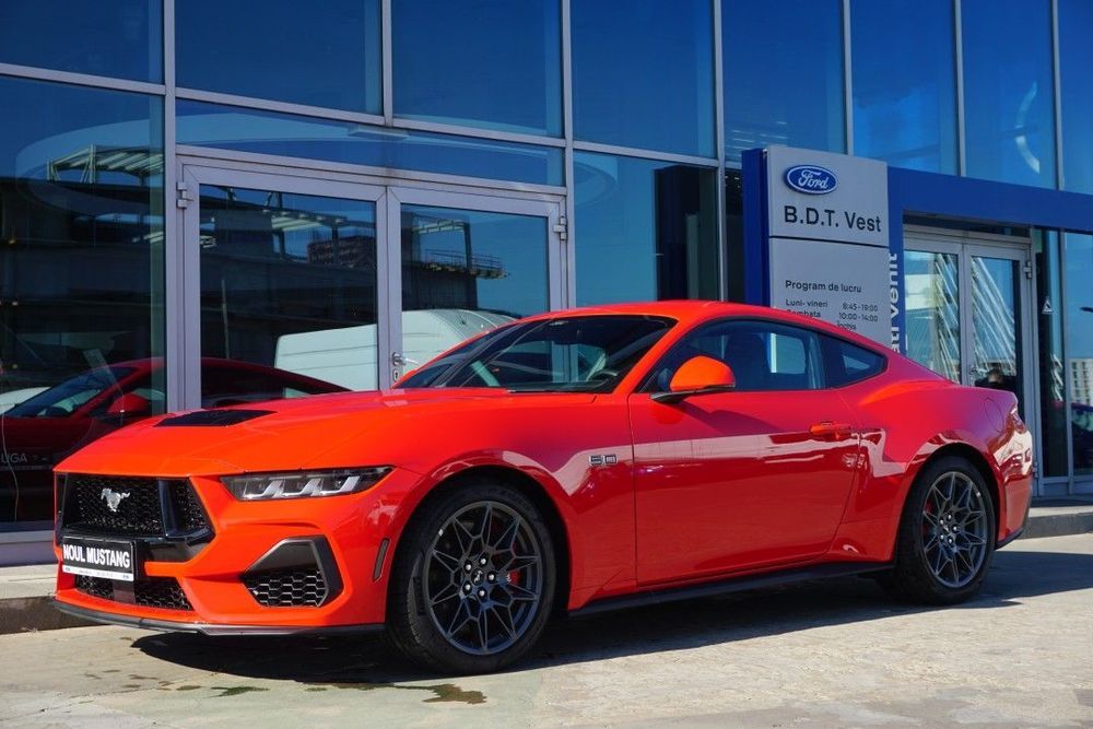 Ford Mustang Ford Mustang Fastback GT 5.0V8 446CP A10 RWD