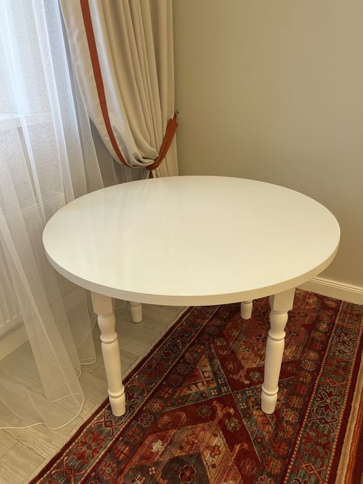 Продам круглый стол