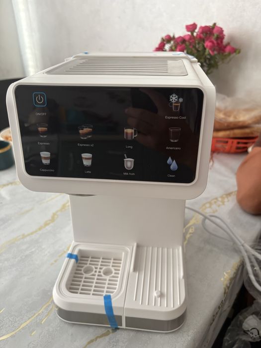 Кофемашина White Wave CM5600 белый