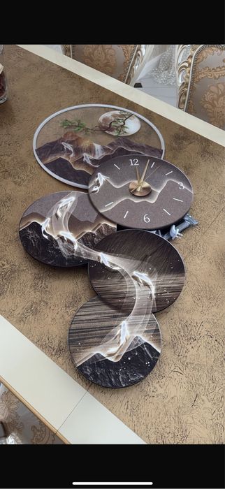 Часы интерьерные