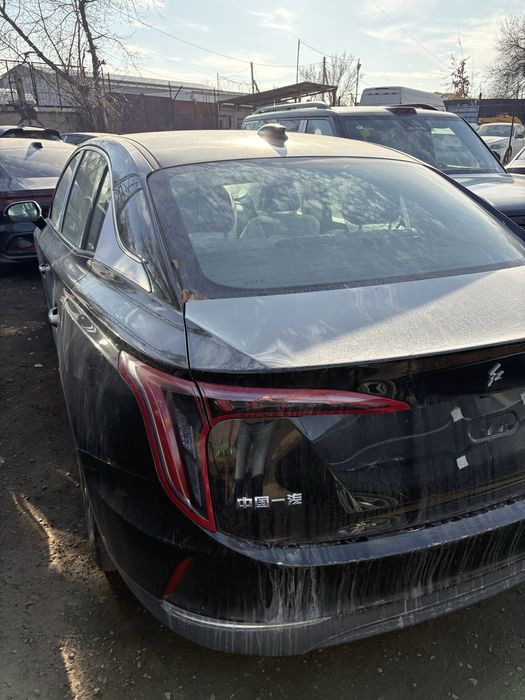 Hongqi E-QM5 560 km дорестайлинг