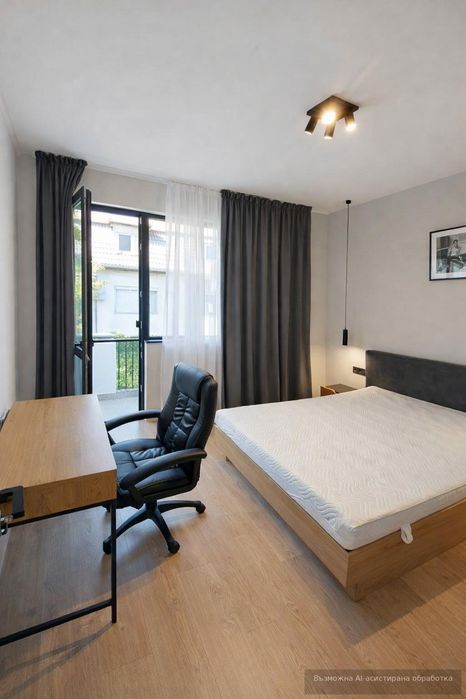 Дава се под наем Тристаен апартамент в Пловдив, Център - 80 кв.м за 900 € - Снимка #4