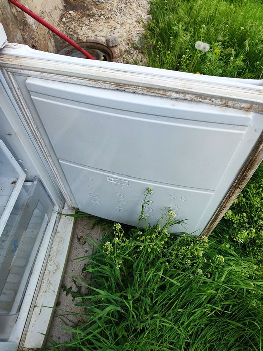 Холодильник продам на запчасти