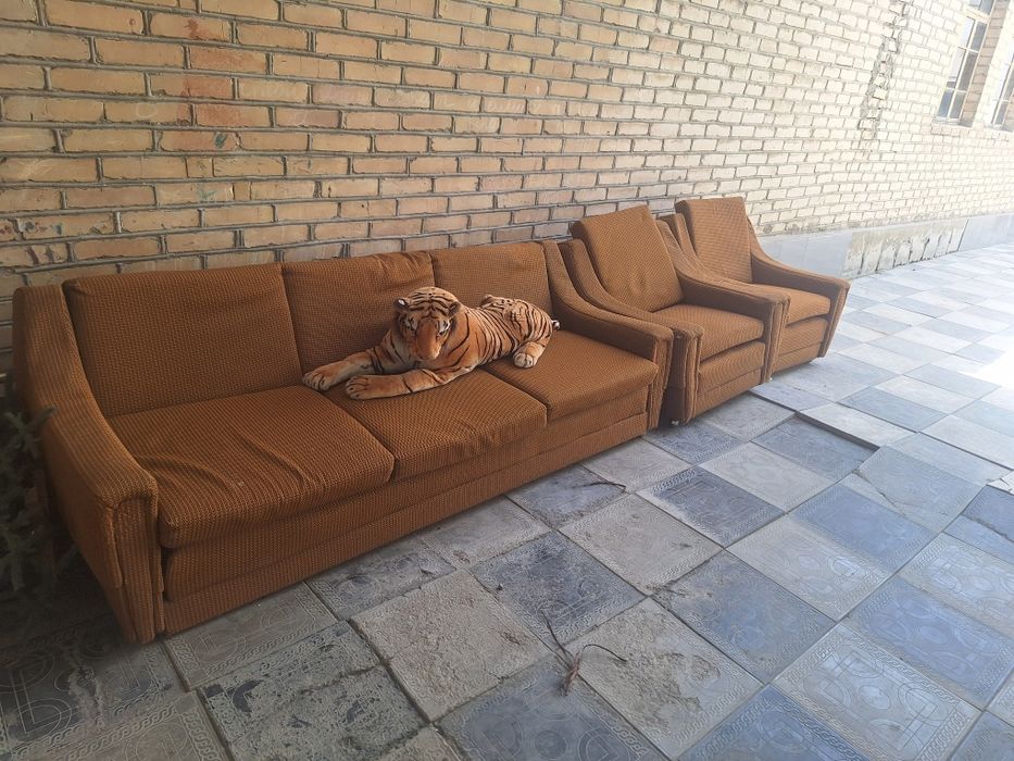 Kravat,divan,kreslo