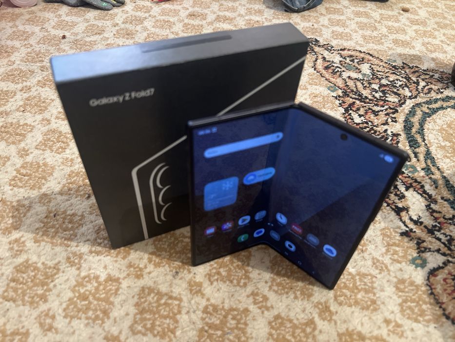 Самсунг Galaxy ZFold7