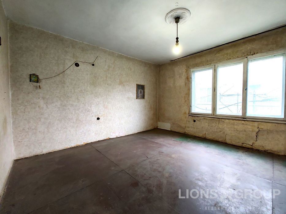 Продава се Етаж от къща в с. Тополи, Област Варна - 162 кв.м за 392 €/кв.м - Снимка #3