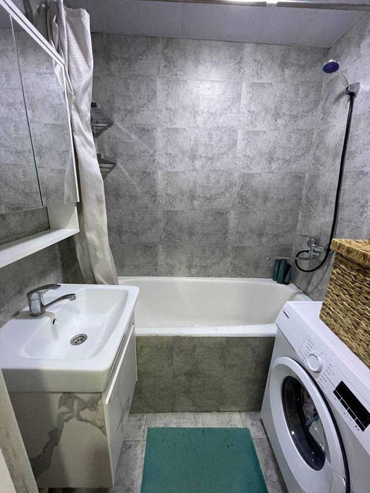 2-комн. квартира переделана в 3, 69 м², Дархан