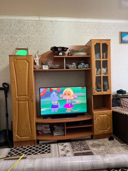 Продам стенка в зал