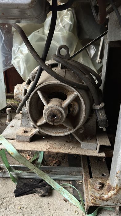 Продавам оригинална немска комбинирана дърводелска машина Elhoma