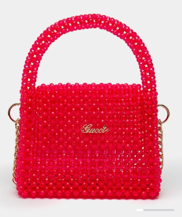 Toshdan toʻqilgan sumkalar