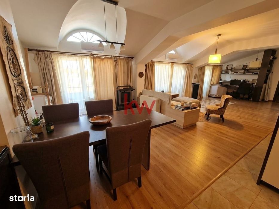 Apartament foarte spatios, open space, pretabil activitatilor multiple