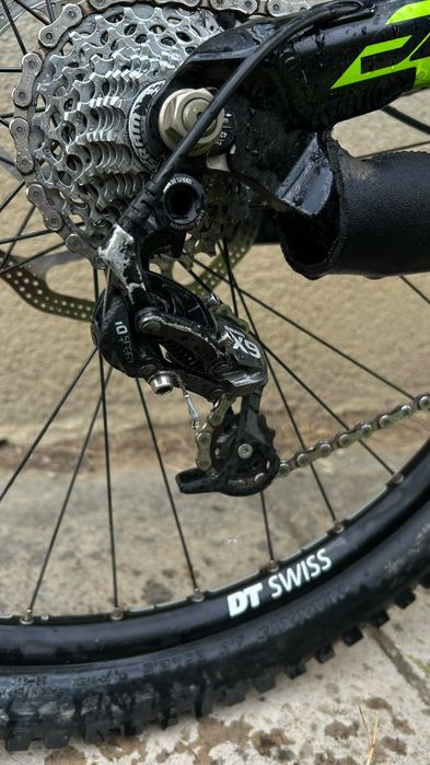 Vand bicicleta de downhill yt industries 2.0comp
