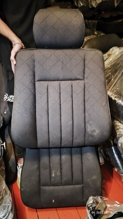 В продаже салон на Мерседес 124
