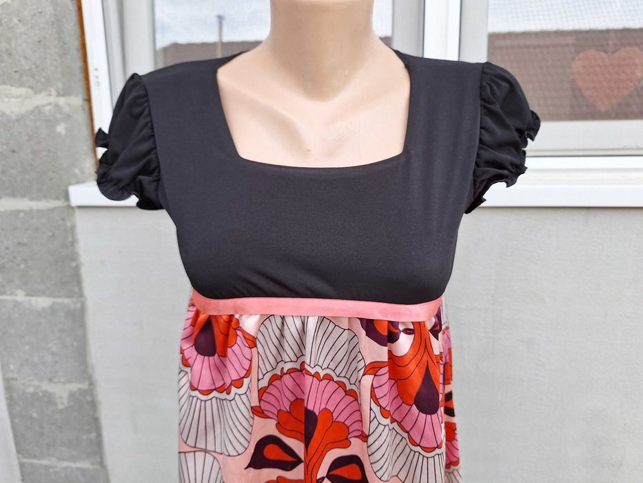 Pink Vanilla | rochie dama | bust 82 cm | mar. 40 - 42 | M - L