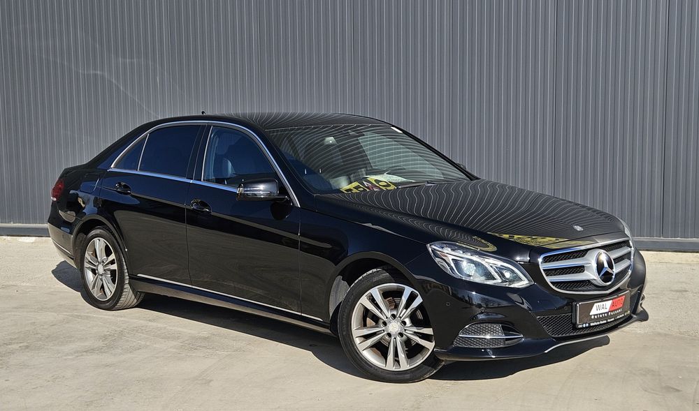 Mercedes E200 184 Cp 2013.06  Benzina Automata-Xenon-Piele-Navi-Jante