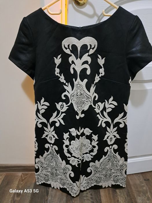 Дамска официална рокля L - размер